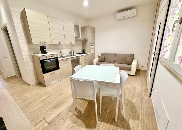 Queen E * פולוניקה